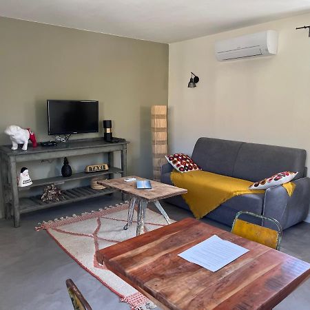 شقة فونتفيل  في Studio Dans Les Alpilles المظهر الخارجي الصورة