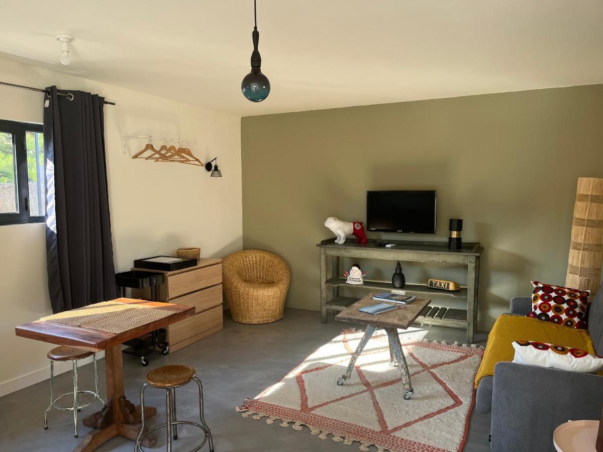 شقة فونتفيل  في Studio Dans Les Alpilles المظهر الخارجي الصورة