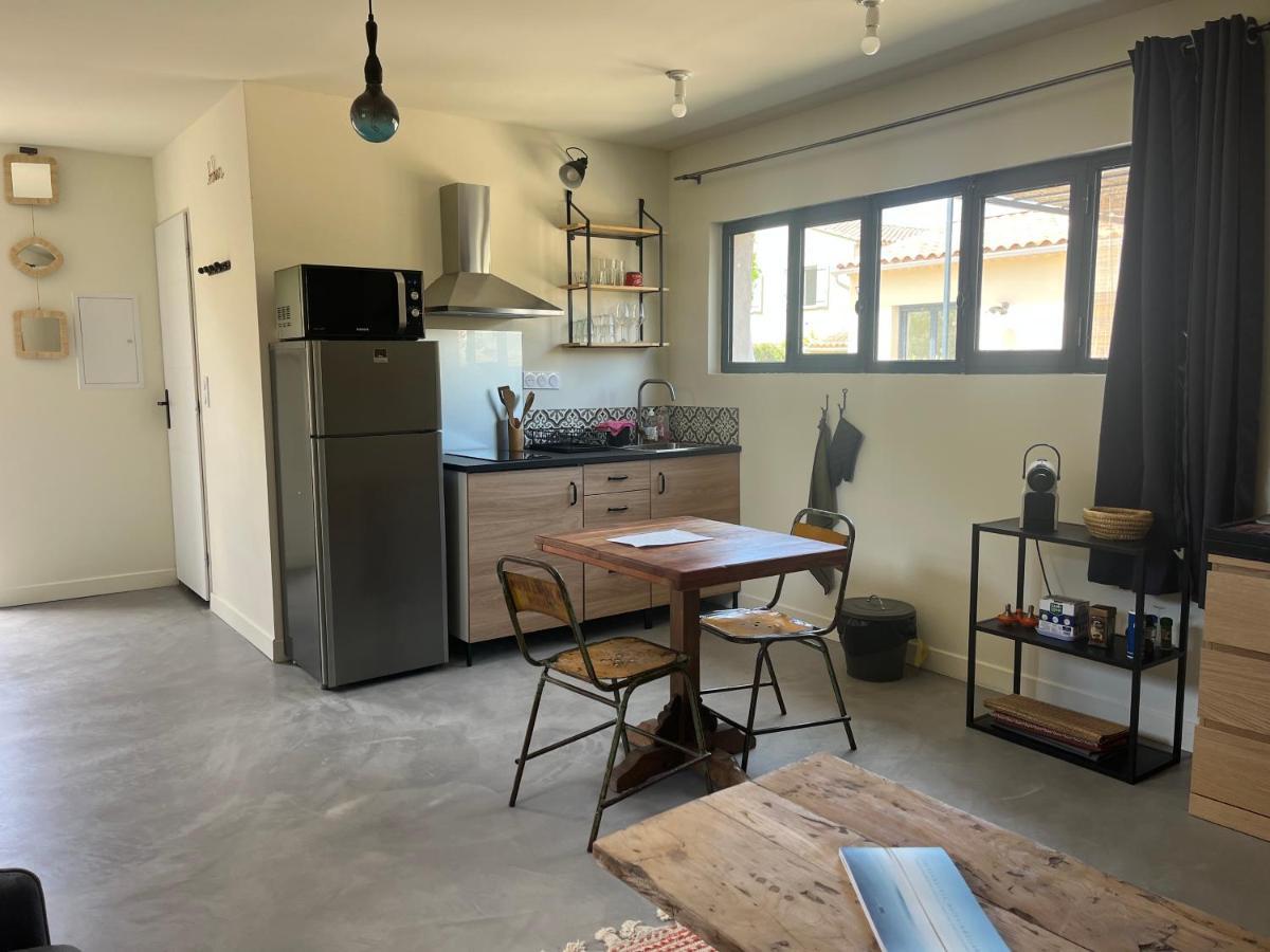 شقة فونتفيل  في Studio Dans Les Alpilles المظهر الخارجي الصورة